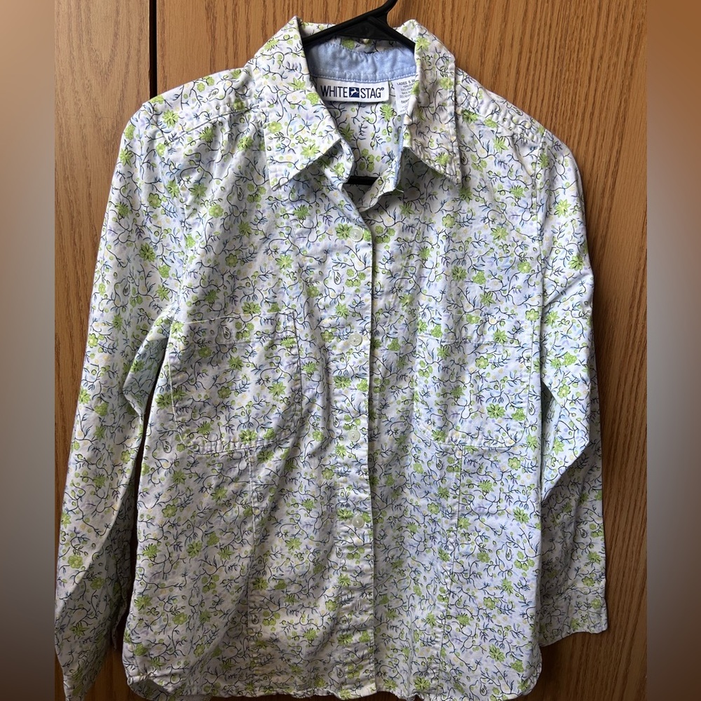 White stag flowery T-shirt new